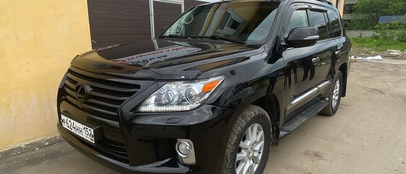 Lexus LX